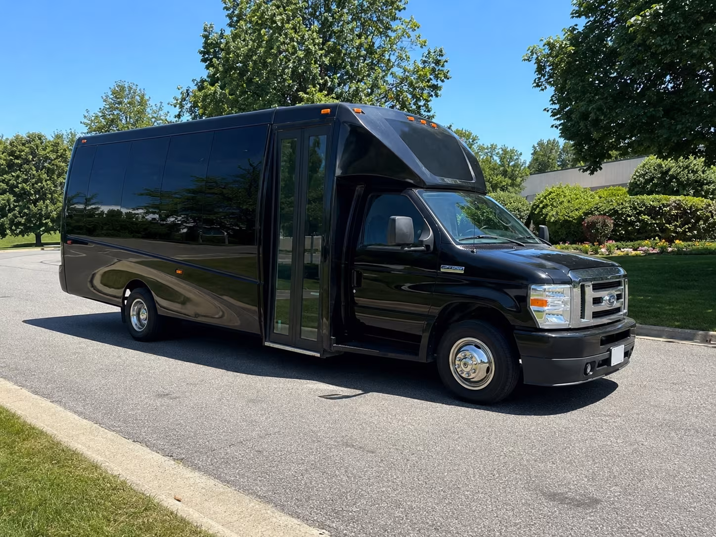 Rancho Cucamonga Bachelor & Bachelorette Transportation
