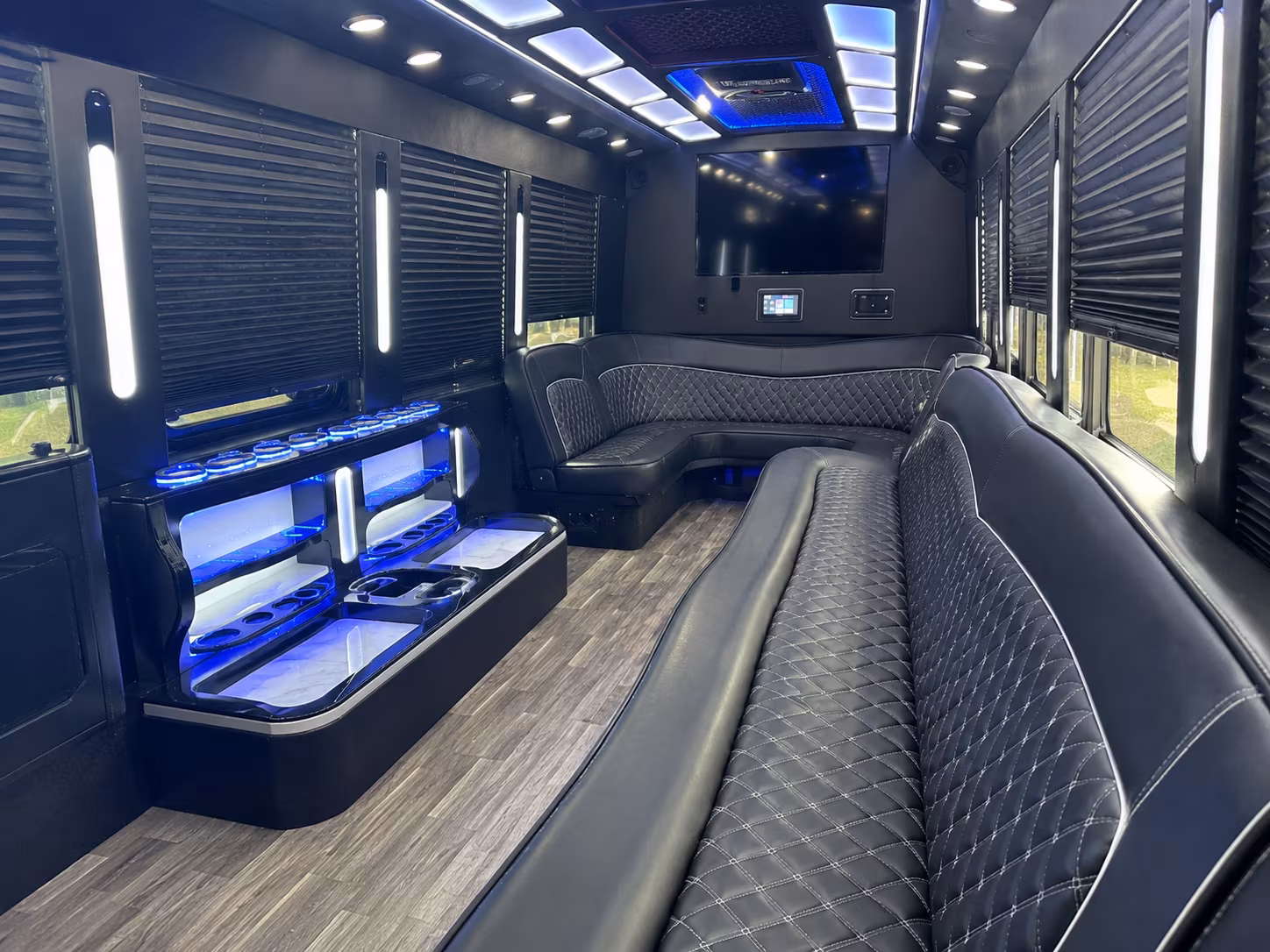 Pomona Birthday, Sweet 16, & Quinceañera Party Bus Rentals