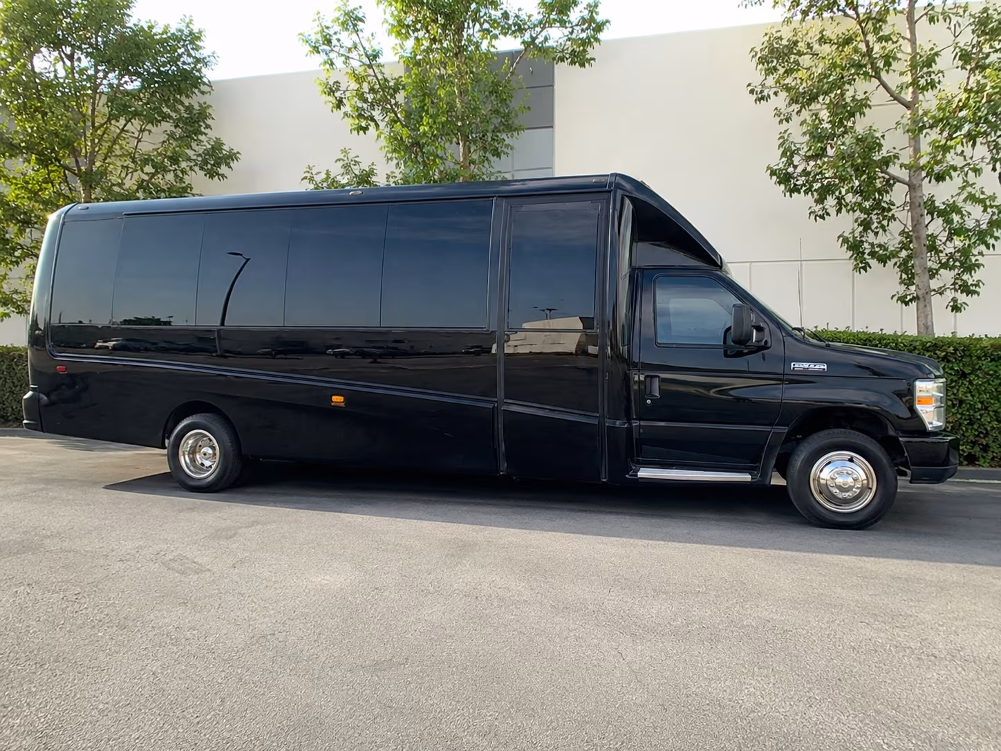 Rancho Cucamonga Airport Shuttle & Transportation party bus exterior