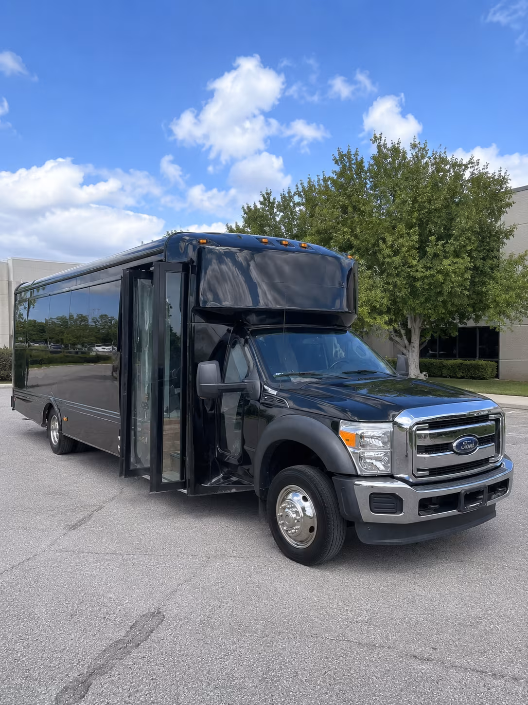 Rancho Cucamonga Bachelor & Bachelorette Transportation group transportation